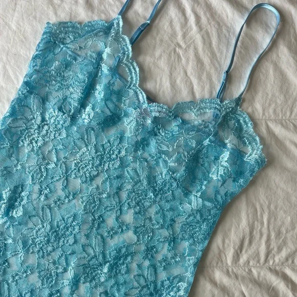 [SOLD] VINTAGE la Vie en Rose floral blue lace slip - Picture 3 of 10